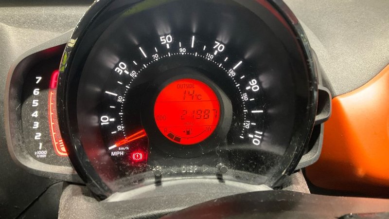 2018 Citroën C1 in grey — photo 8 of 11