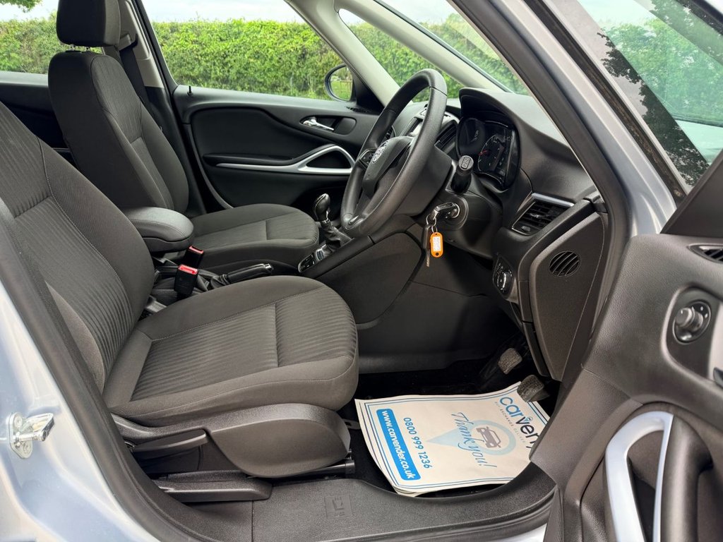 USED 2017 17 VAUXHALL ZAFIRA TOURER 1.4i Turbo Design MPV 5dr Petrol Manual Euro 6 (140 ps) 8 Services|7 Seats|R.F Sensors|Apple CarPlay/Android Auto|