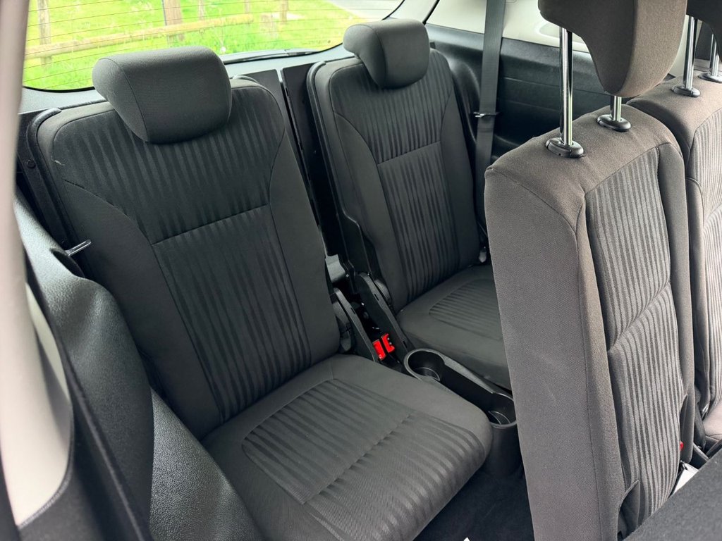 USED 2017 17 VAUXHALL ZAFIRA TOURER 1.4i Turbo Design MPV 5dr Petrol Manual Euro 6 (140 ps) 8 Services|7 Seats|R.F Sensors|Apple CarPlay/Android Auto|