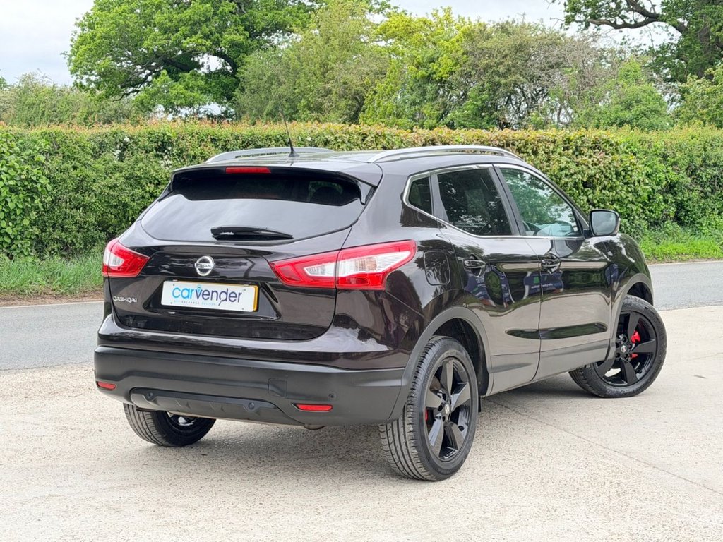 USED 2017 66 NISSAN QASHQAI 1.2 DIG-T N-Connecta SUV 5dr Petrol XTRON 2WD Euro 6 (s/s) (115 ps) 8 Services|Roof|SatNav|Sensors|360 View Reversing Camera|