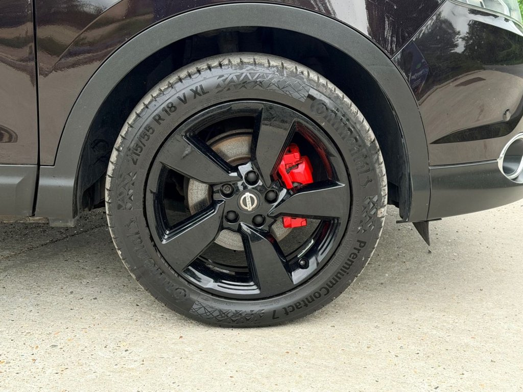 USED 2017 66 NISSAN QASHQAI 1.2 DIG-T N-Connecta SUV 5dr Petrol XTRON 2WD Euro 6 (s/s) (115 ps) 8 Services|Roof|SatNav|Sensors|360 View Reversing Camera|