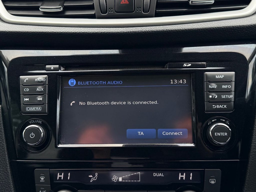 USED 2017 66 NISSAN QASHQAI 1.2 DIG-T N-Connecta SUV 5dr Petrol XTRON 2WD Euro 6 (s/s) (115 ps) 8 Services|Roof|SatNav|Sensors|360 View Reversing Camera|