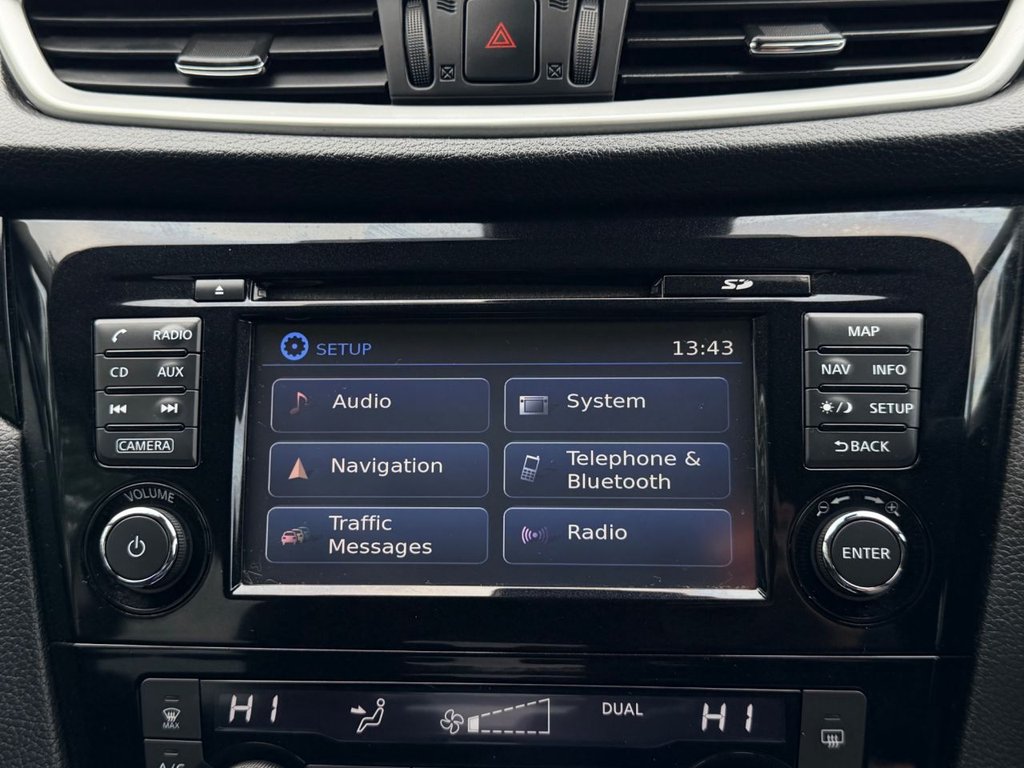 USED 2017 66 NISSAN QASHQAI 1.2 DIG-T N-Connecta SUV 5dr Petrol XTRON 2WD Euro 6 (s/s) (115 ps) 8 Services|Roof|SatNav|Sensors|360 View Reversing Camera|