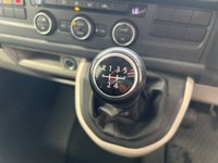 USED 2018 18 VOLKSWAGEN TRANSPORTER SHUTTLE 2.0 TDI BlueMotion Tech SE Minibus Double Cab 5dr Diesel Manual FWD LWB Euro 6 (s/s) (102 ps) 