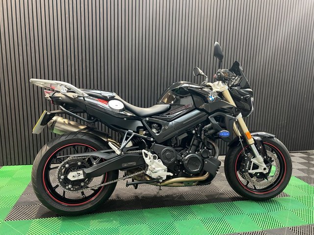 View our BMW F 800 R