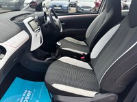 USED 2015 15 PEUGEOT 108 1.2 PureTech Roland Garros Top! 3dr Petrol Manual Euro 6 (82 ps) Bluetooth,rev cam,auto lights,