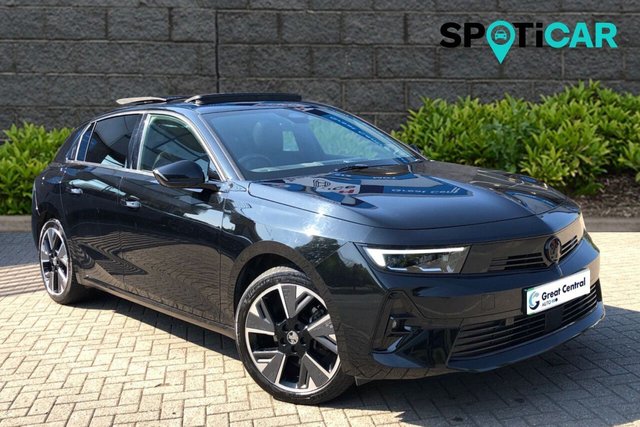 View our Vauxhall Astra Electric 54kWh Ultimate Hatchback 5dr Electric Auto (156 ps)