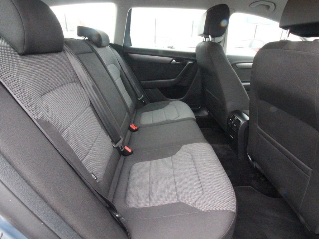 USED 2011 11 VOLKSWAGEN PASSAT 2.0 TDI BlueMotion Tech SE Estate 5dr Diesel Manual Euro 5 (s/s) (140 ps) **CLEARANCE VEHICLE**