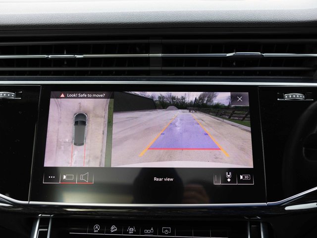 View our AUDI Q8