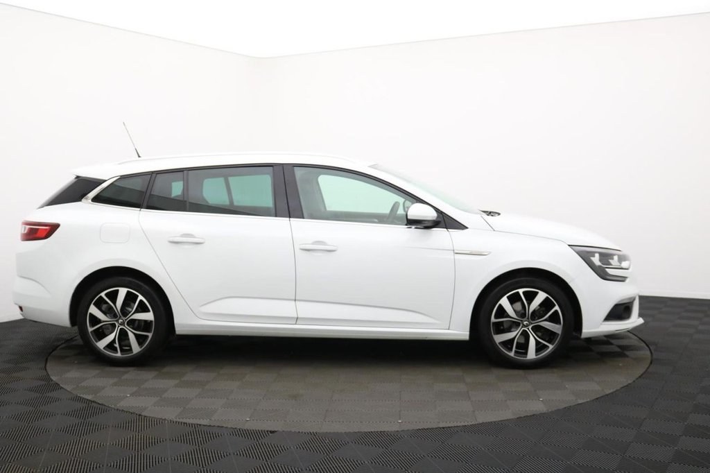 USED 2020 70 RENAULT MEGANE 1.5 Blue dCi Iconic Sport Tourer 5dr Diesel Manual Euro 6 (s/s) (115 ps) Sat Nav, Cruise, Keyless Entry