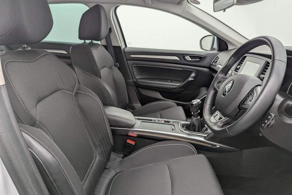 USED 2020 70 RENAULT MEGANE 1.5 Blue dCi Iconic Sport Tourer 5dr Diesel Manual Euro 6 (s/s) (115 ps) Sat Nav, Cruise, Keyless Entry