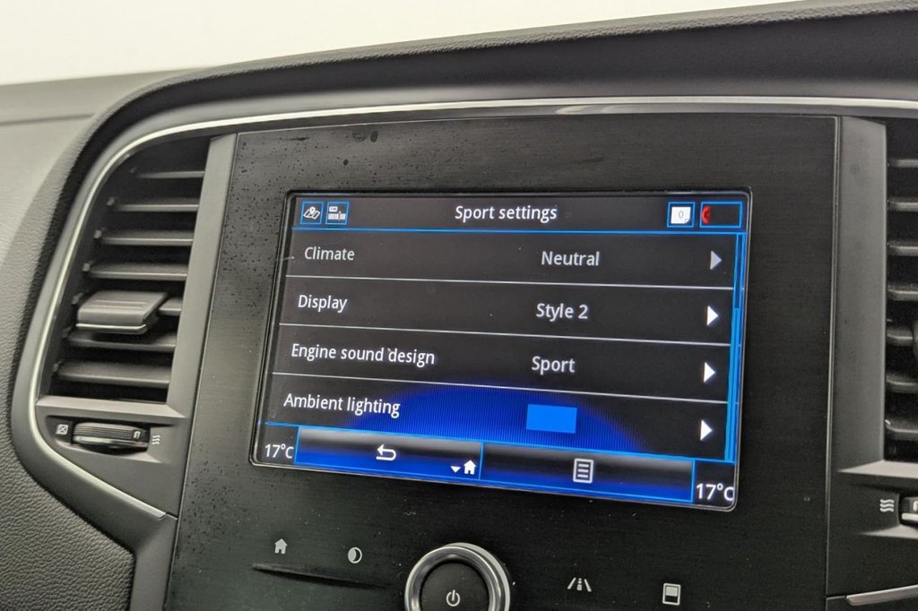 USED 2020 70 RENAULT MEGANE 1.5 Blue dCi Iconic Sport Tourer 5dr Diesel Manual Euro 6 (s/s) (115 ps) Sat Nav, Cruise, Keyless Entry
