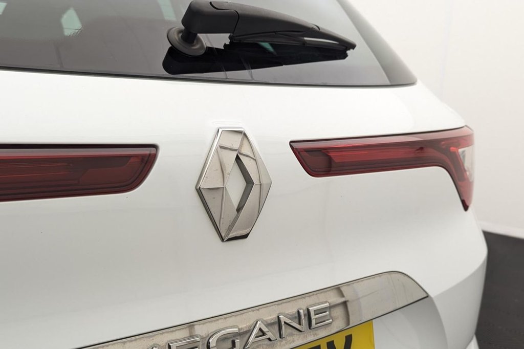 USED 2020 70 RENAULT MEGANE 1.5 Blue dCi Iconic Sport Tourer 5dr Diesel Manual Euro 6 (s/s) (115 ps) Sat Nav, Cruise, Keyless Entry