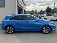 USED 2019 19 KIA CEED 1.4 T-GDi Blue Edition Hatchback 5dr Petrol DCT Euro 6 (s/s) (138 bhp) AUTO -- FULL SERVICE HISTORY -- SAT NAV -- CAR PLAY -- CAMERA