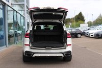USED 2020 20 BMW X5 3.0 30d M Sport SUV 5dr Diesel Auto xDrive Euro 6 (s/s) (265 ps) - EURO 6 - ULEZ, PRO NAV, HTD/LEATHER, R/CAMERA, DIGITAL COCKPIT, 20" ALLOYS, E/TAILGATE, APPLE/ANDROID CARPLAY, LEDS, CRUISE/LDW, DAB, BLUETOOTH & WIRELESS CHARGER