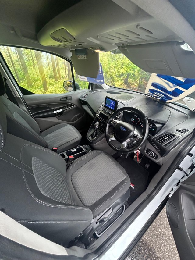 View our FORD TRANSIT CONNECT