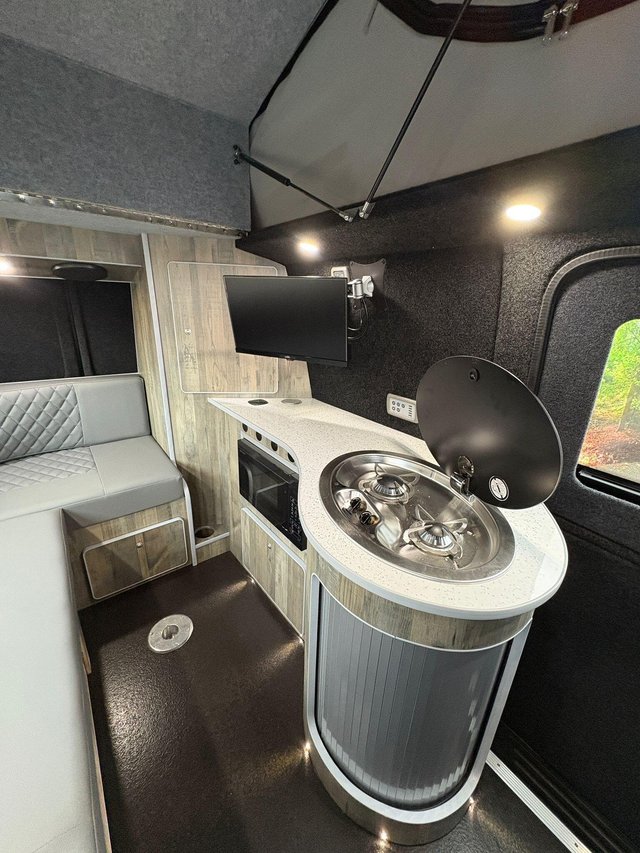 View our VOLKSWAGEN TRANSPORTER