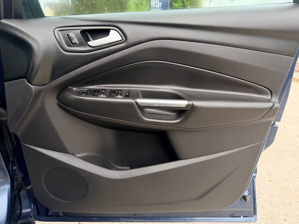 USED 2019 19 FORD KUGA 2.0 TDCi ST-Line SUV 5dr Diesel Powershift Euro 6 (120 ps) 6 Services|R.F Sensors|SatNav|Apple CarPlay/Android Auto|Heated Seats|