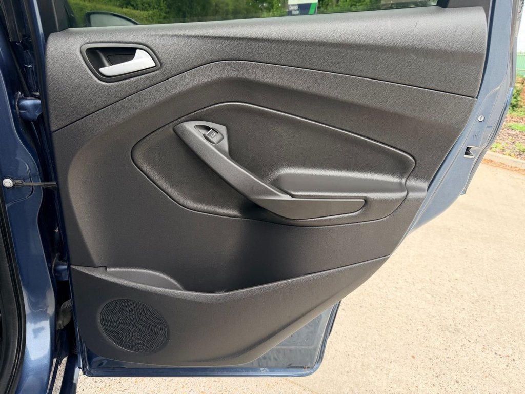 USED 2019 19 FORD KUGA 2.0 TDCi ST-Line SUV 5dr Diesel Powershift Euro 6 (120 ps) 6 Services|R.F Sensors|SatNav|Apple CarPlay/Android Auto|Heated Seats|