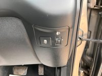 USED 2010 10 KIA SOUL 1.6 CRDi Tempest Auto Euro 4 5dr AUX+USB+AIRCON+AUTOMATIC