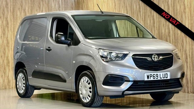 View our Vauxhall Combo 1.6 Turbo D 2300 Sportive Panel Van 4dr Diesel Manual L1 H1 Euro 6 (s/s) (100 ps)