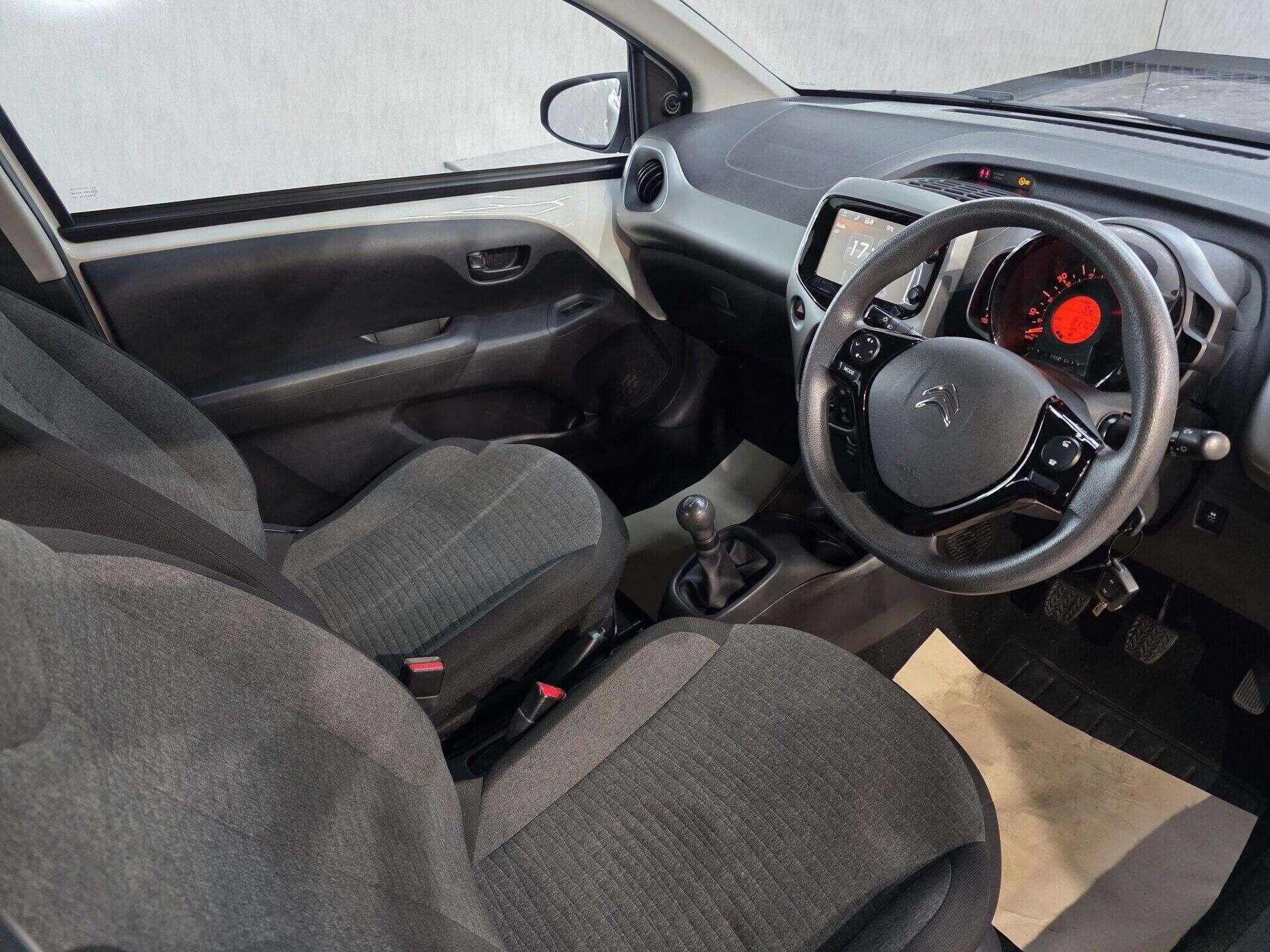 2017 Citroen C1 thumbnail 13