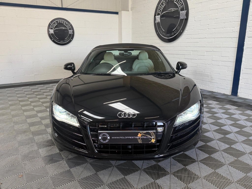 USED 2011 11 AUDI R8 5.2 FSI V10 Spyder R Tronic quattro Euro 4 2dr GREAT COLOUR COMBO