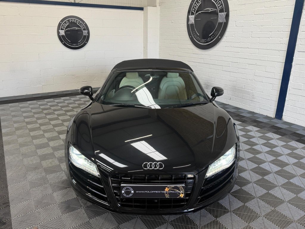 USED 2011 11 AUDI R8 5.2 FSI V10 Spyder R Tronic quattro Euro 4 2dr GREAT COLOUR COMBO
