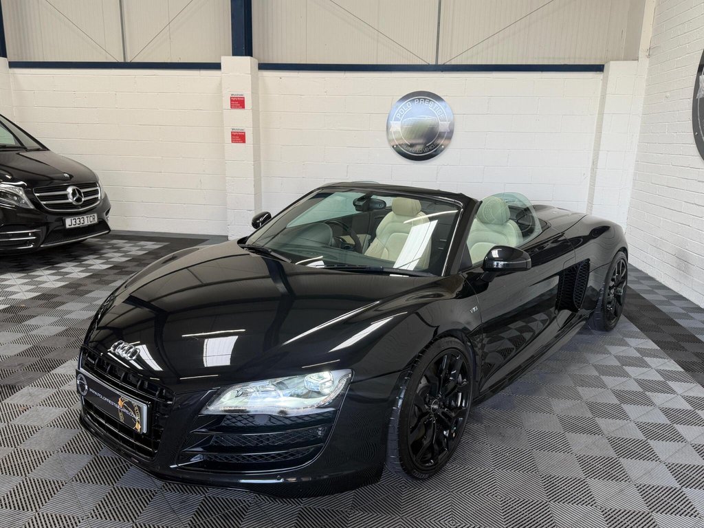 USED 2011 11 AUDI R8 5.2 FSI V10 Spyder R Tronic quattro Euro 4 2dr GREAT COLOUR COMBO
