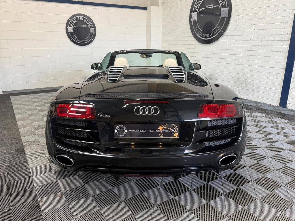 USED 2011 11 AUDI R8 5.2 FSI V10 Spyder R Tronic quattro Euro 4 2dr GREAT COLOUR COMBO