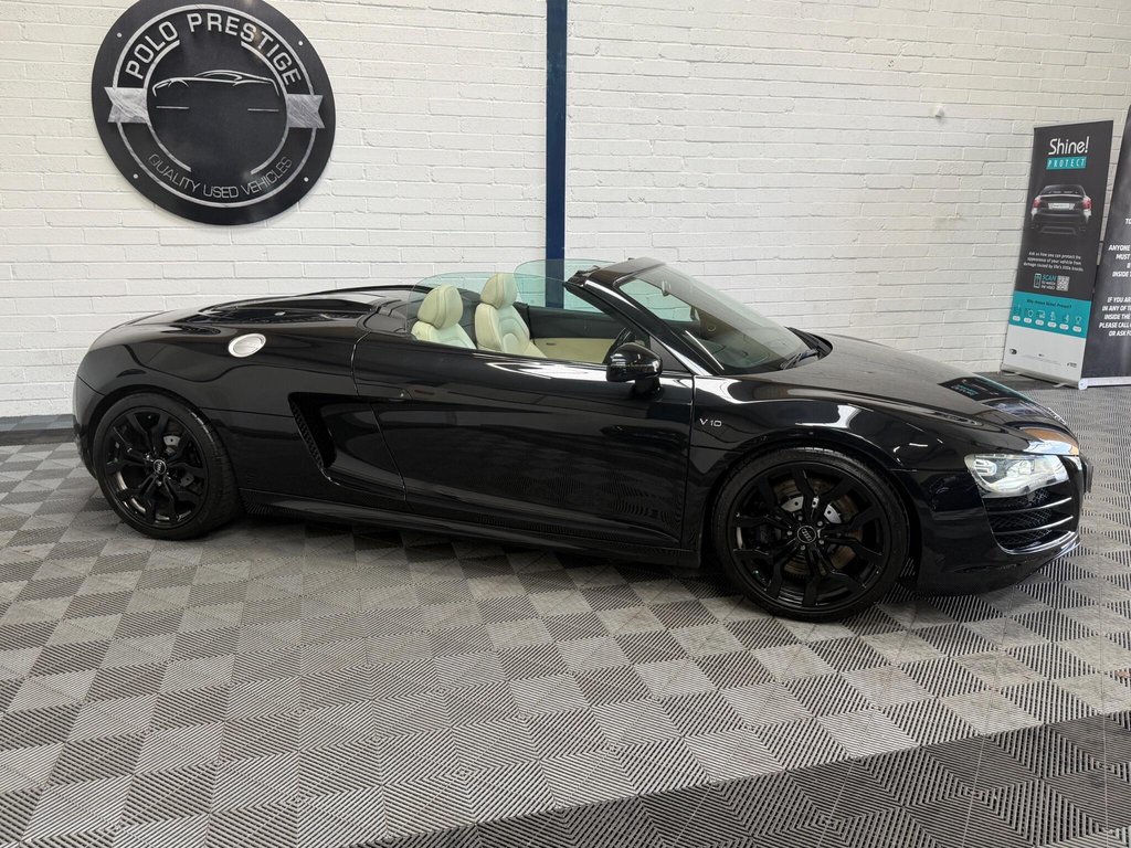 USED 2011 11 AUDI R8 5.2 FSI V10 Spyder R Tronic quattro Euro 4 2dr GREAT COLOUR COMBO