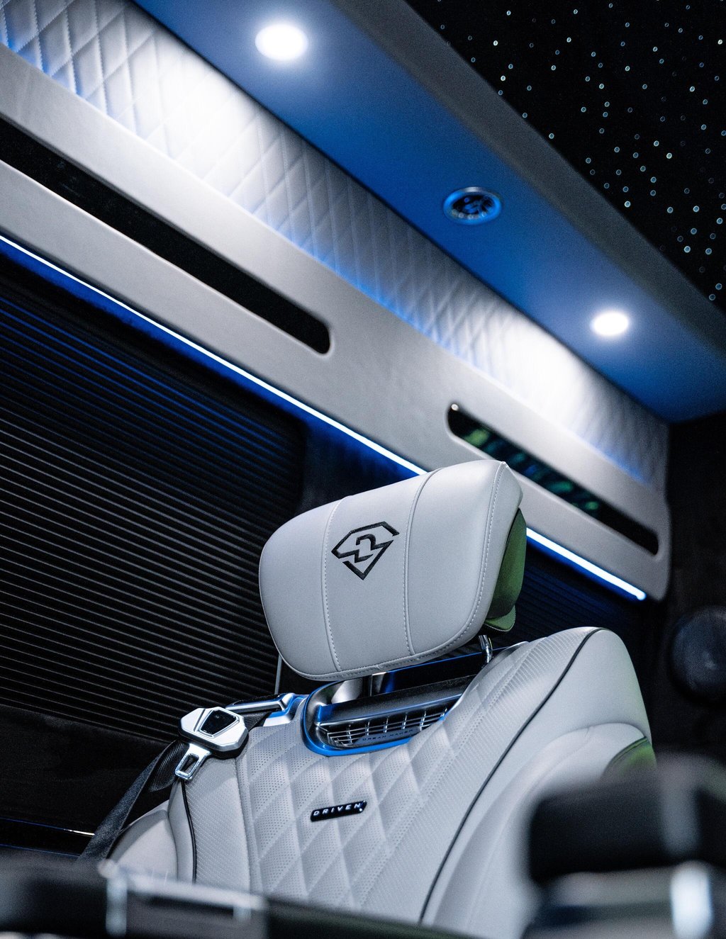 USED 2023 23 MERCEDES-BENZ SPRINTER 2.0 315 CDI Premium G-Tronic RWD L3 H2 Euro 6 (s/s) 5dr DRIVEN JET FORCE 1|RARE|TV'S