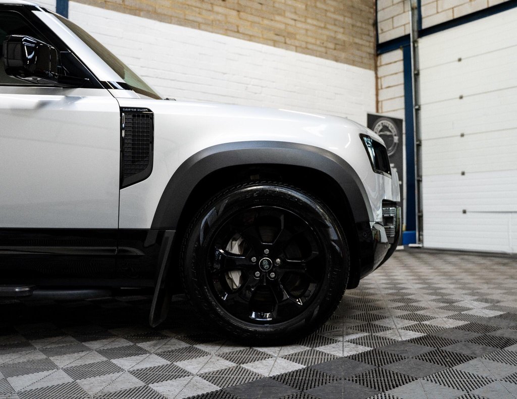 USED 2024 24 LAND ROVER DEFENDER 110 3.0 D300 MHEV X-Dynamic HSE Auto 4WD Euro 6 (s/s) 5dr GREAT CONDITION AND SPEC