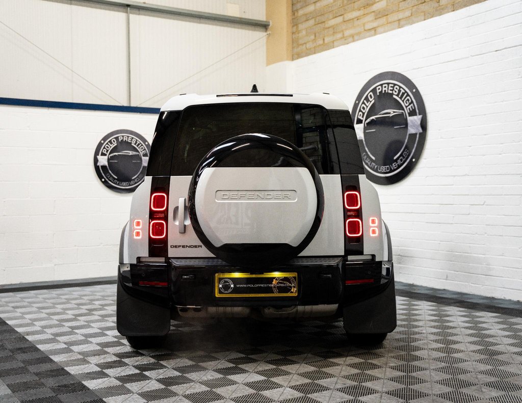USED 2024 24 LAND ROVER DEFENDER 110 3.0 D300 MHEV X-Dynamic HSE Auto 4WD Euro 6 (s/s) 5dr GREAT CONDITION AND SPEC