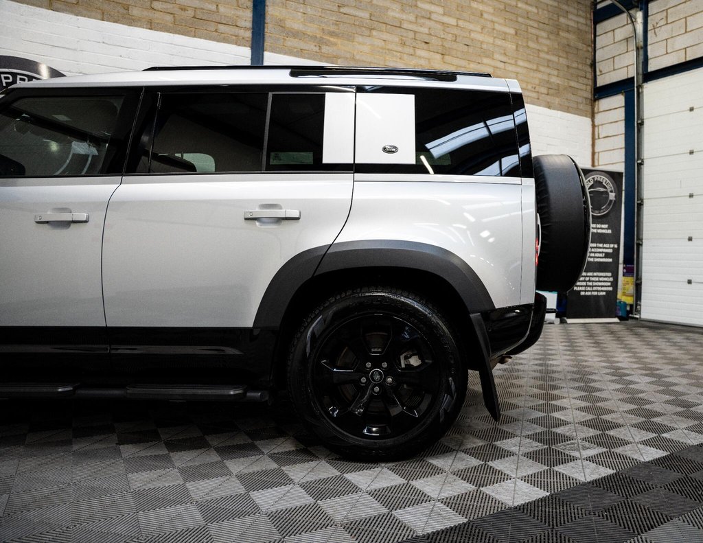 USED 2024 24 LAND ROVER DEFENDER 110 3.0 D300 MHEV X-Dynamic HSE Auto 4WD Euro 6 (s/s) 5dr GREAT CONDITION AND SPEC