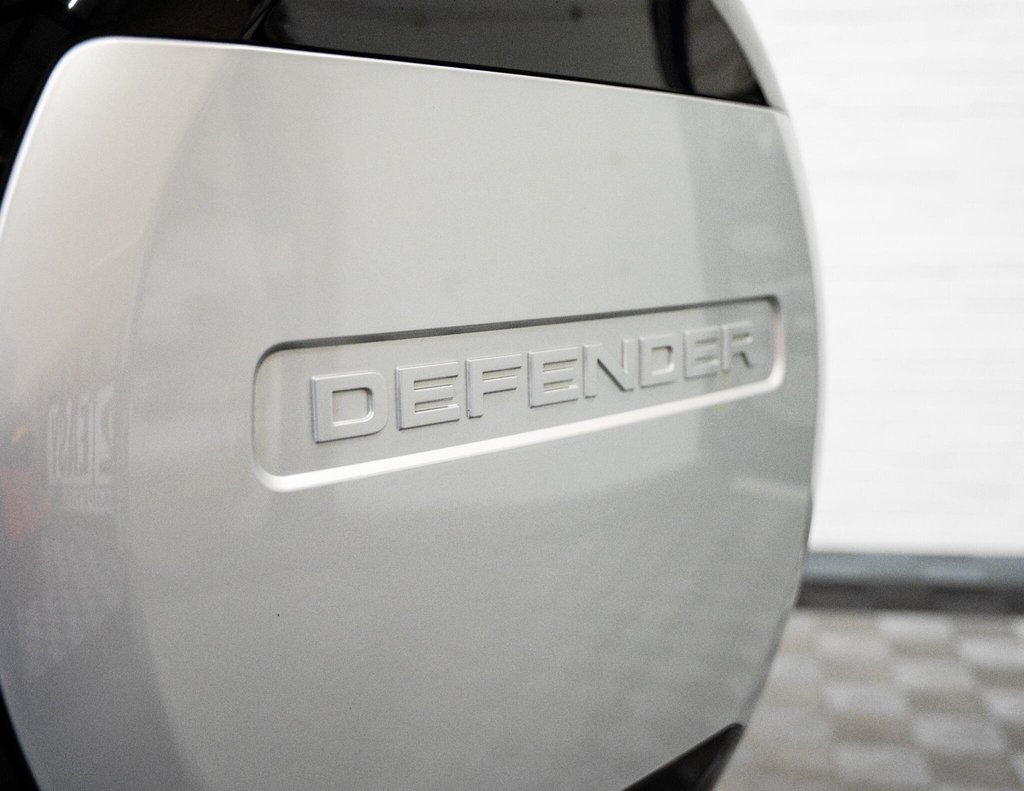 USED 2024 24 LAND ROVER DEFENDER 110 3.0 D300 MHEV X-Dynamic HSE Auto 4WD Euro 6 (s/s) 5dr GREAT CONDITION AND SPEC