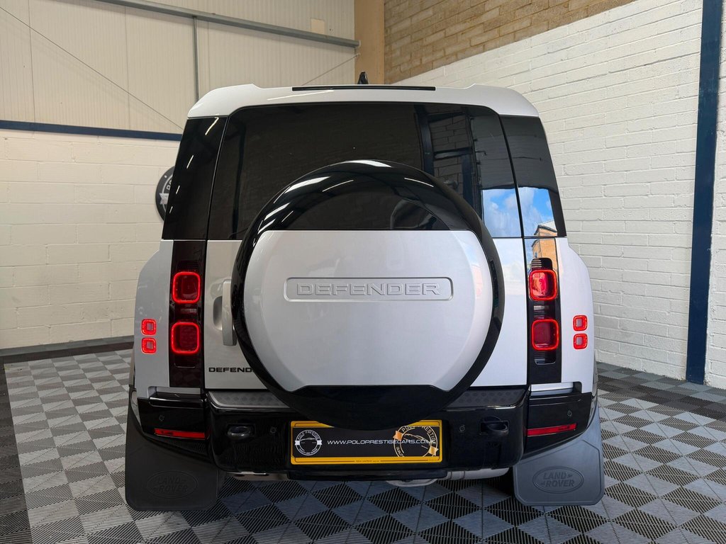USED 2024 24 LAND ROVER DEFENDER 110 3.0 D300 MHEV X-Dynamic HSE Auto 4WD Euro 6 (s/s) 5dr GREAT CONDITION AND SPEC