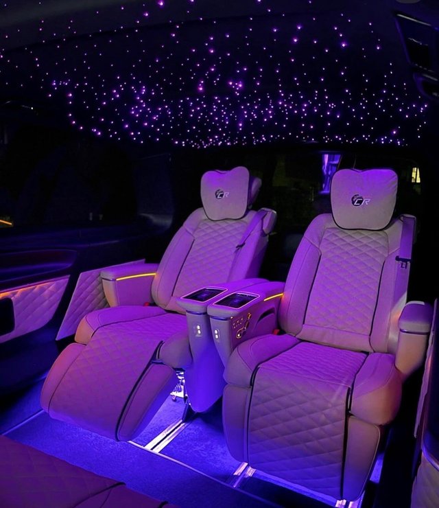 View our MERCEDES-BENZ V CLASS