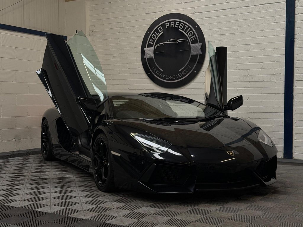 USED 2011 61 LAMBORGHINI AVENTADOR 6.5 V12 LP 700-4 ISR 4WD Euro 5 2dr FULL SERVICE HISTORY|LIFT