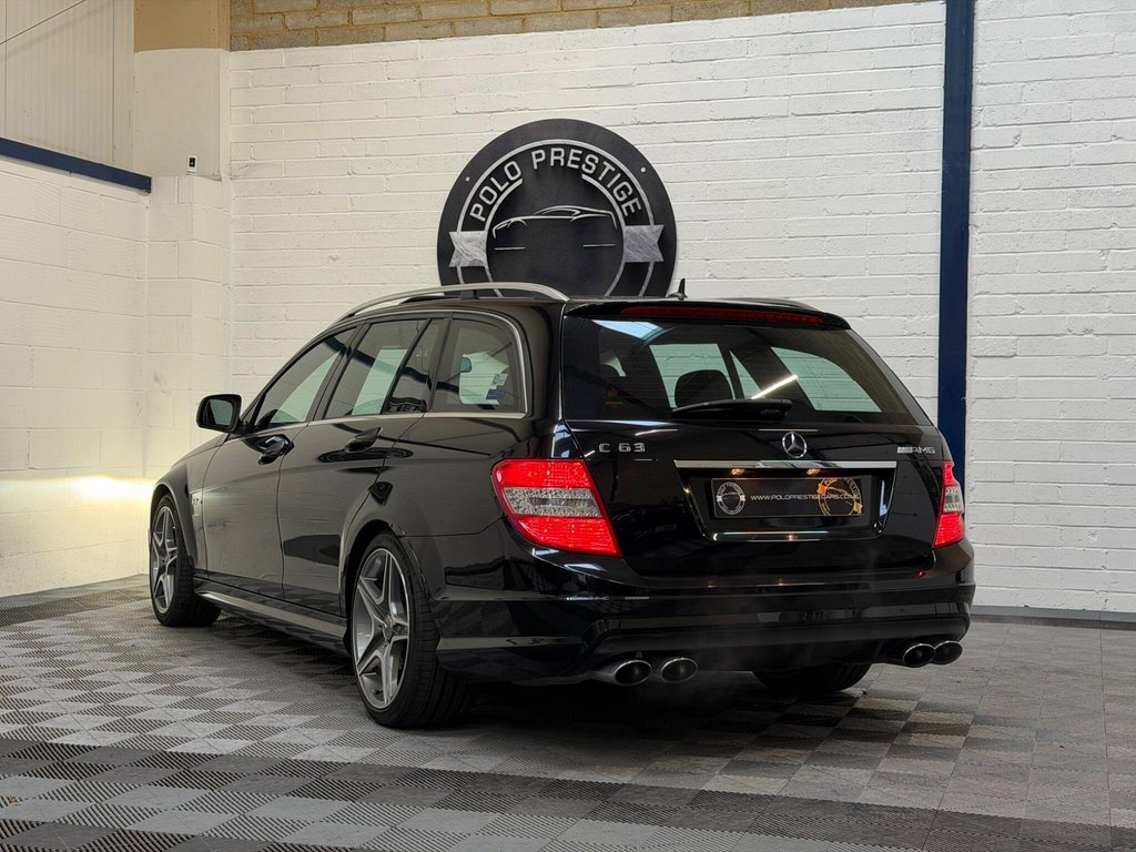USED 2023 09 MERCEDES-BENZ C CLASS 6.3 C63 V8 AMG Estate 5dr Petrol G-Tronic Euro 4 (457 ps) GENUINE MILES|SUNROOF|LIKE NEW