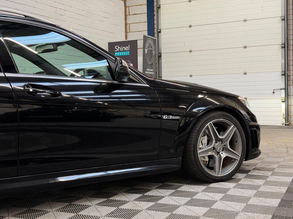 USED 2023 09 MERCEDES-BENZ C CLASS 6.3 C63 V8 AMG Estate 5dr Petrol G-Tronic Euro 4 (457 ps) GENUINE MILES|SUNROOF|LIKE NEW