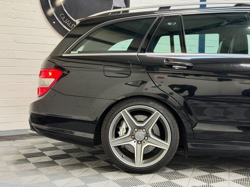 USED 2023 09 MERCEDES-BENZ C CLASS 6.3 C63 V8 AMG Estate 5dr Petrol G-Tronic Euro 4 (457 ps) GENUINE MILES|SUNROOF|LIKE NEW