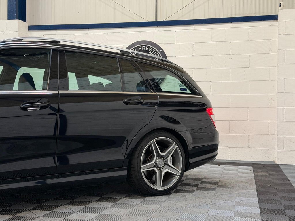 USED 2023 09 MERCEDES-BENZ C CLASS 6.3 C63 V8 AMG Estate 5dr Petrol G-Tronic Euro 4 (457 ps) GENUINE MILES|SUNROOF|LIKE NEW