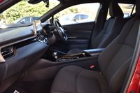 USED 2018 68 TOYOTA C-HR 1.8 VVT-h Design SUV 5dr Petrol Hybrid CVT Euro 6 (s/s) (122 ps) 