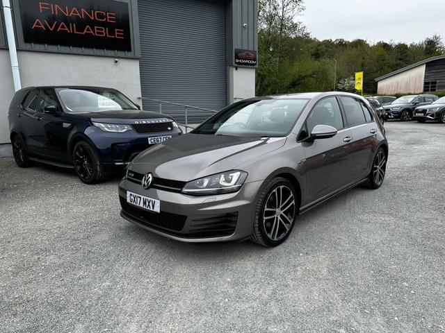 View our VOLKSWAGEN GOLF