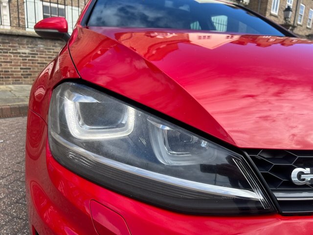 View our VOLKSWAGEN GOLF