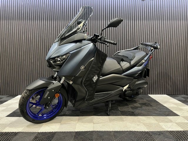 View our YAMAHA XMAX 125