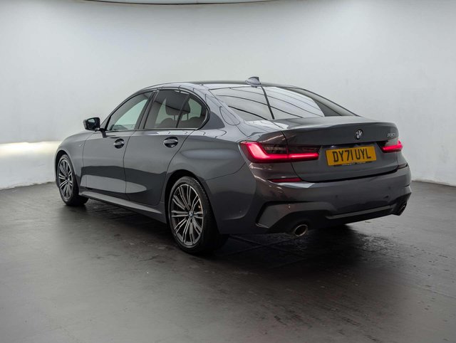 USED 2021 71 BMW 3 SERIES 2.0 330i M Sport Auto 4dr CLICK+COLLECT / HOME DELIVERY