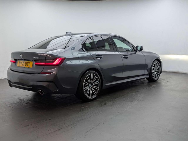 USED 2021 71 BMW 3 SERIES 2.0 330i M Sport Auto 4dr CLICK+COLLECT / HOME DELIVERY