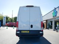 USED 2025 75 IVECO DAILY 2.3D 35S14 136 BHP MEDIUM HIGH ROOF BUSINESS AUTOMATIC AUTOMATIC | MEDIUM | BUSINESS PACK